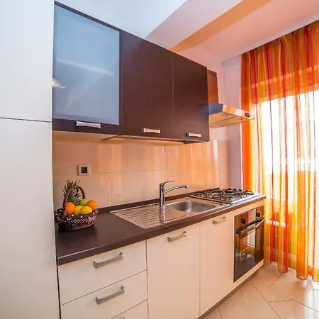 Milan Apartamento Makarska