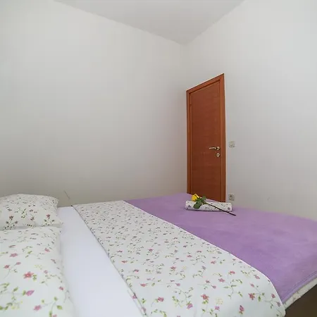 Milan Makarska