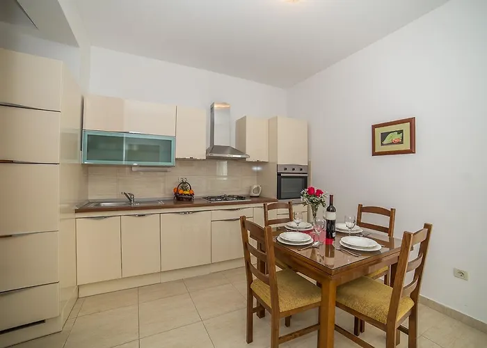 Milan Appartamento Makarska