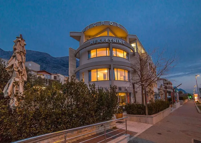 Milan Daire Makarska